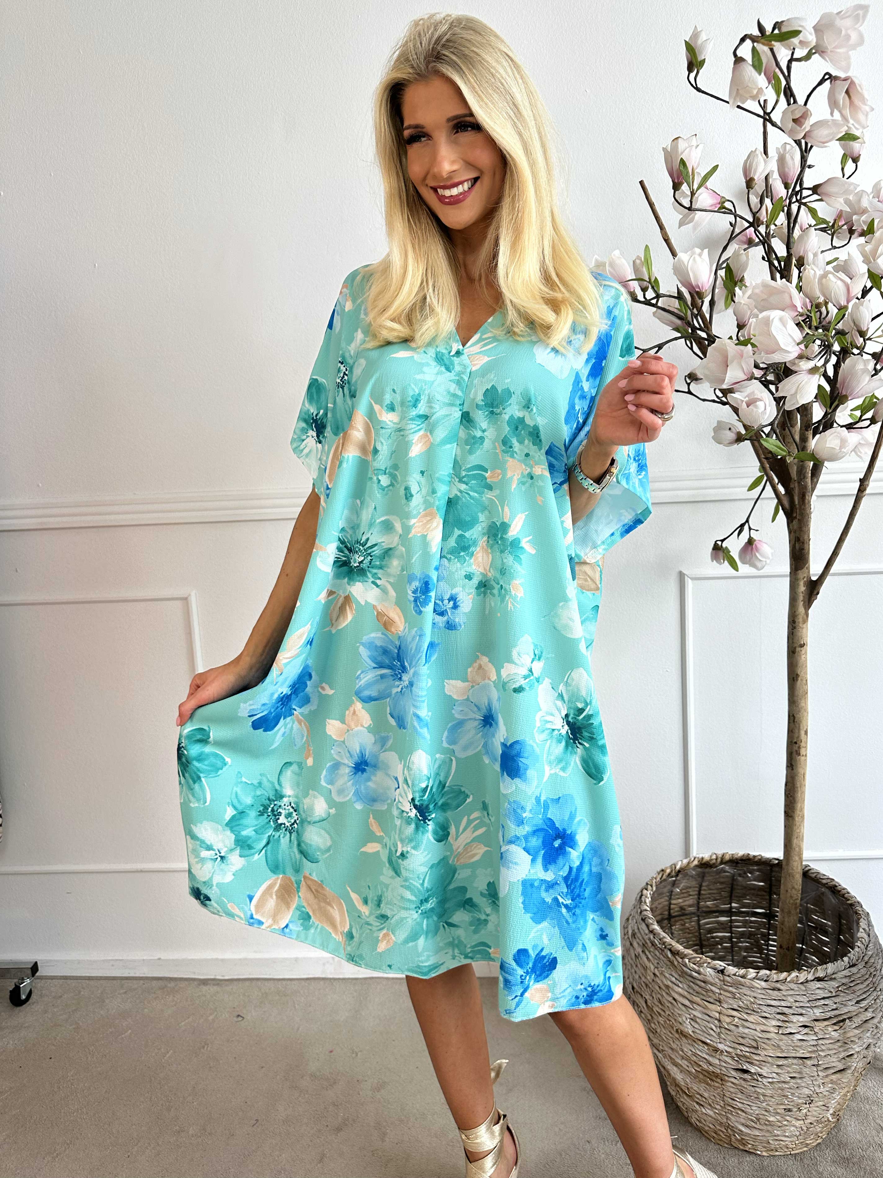 Mallie - Blommönstrad skjortklänning med v-ringning